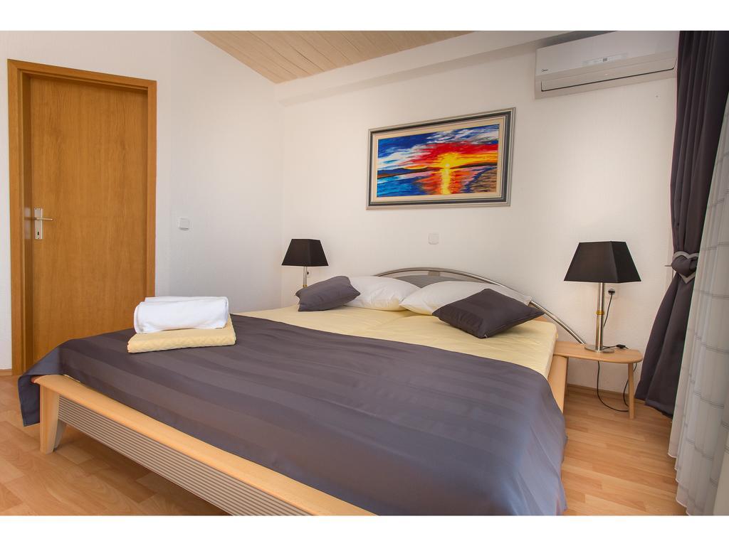 Lanterna Rooms Turanj Exterior photo