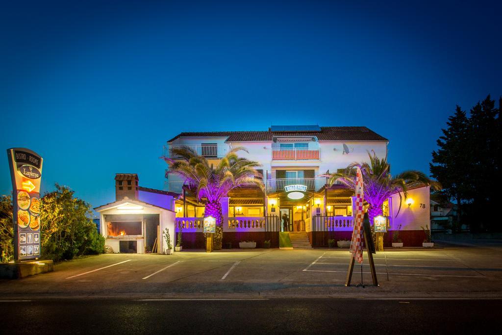 Lanterna Rooms Turanj Exterior photo